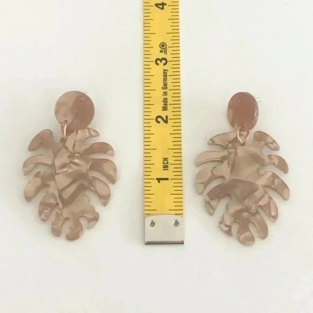 Beige Tan Tropical Hawaiian Palm Style Acrylic Drop Earrings NWT